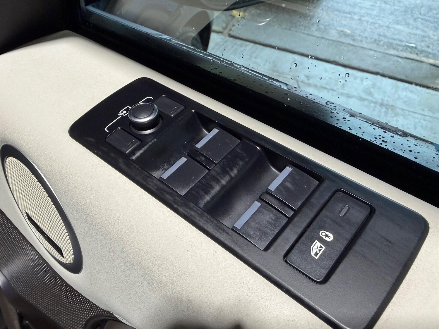 Used Land Rover Discovery 2017 for sale - 77238347: Photo 20