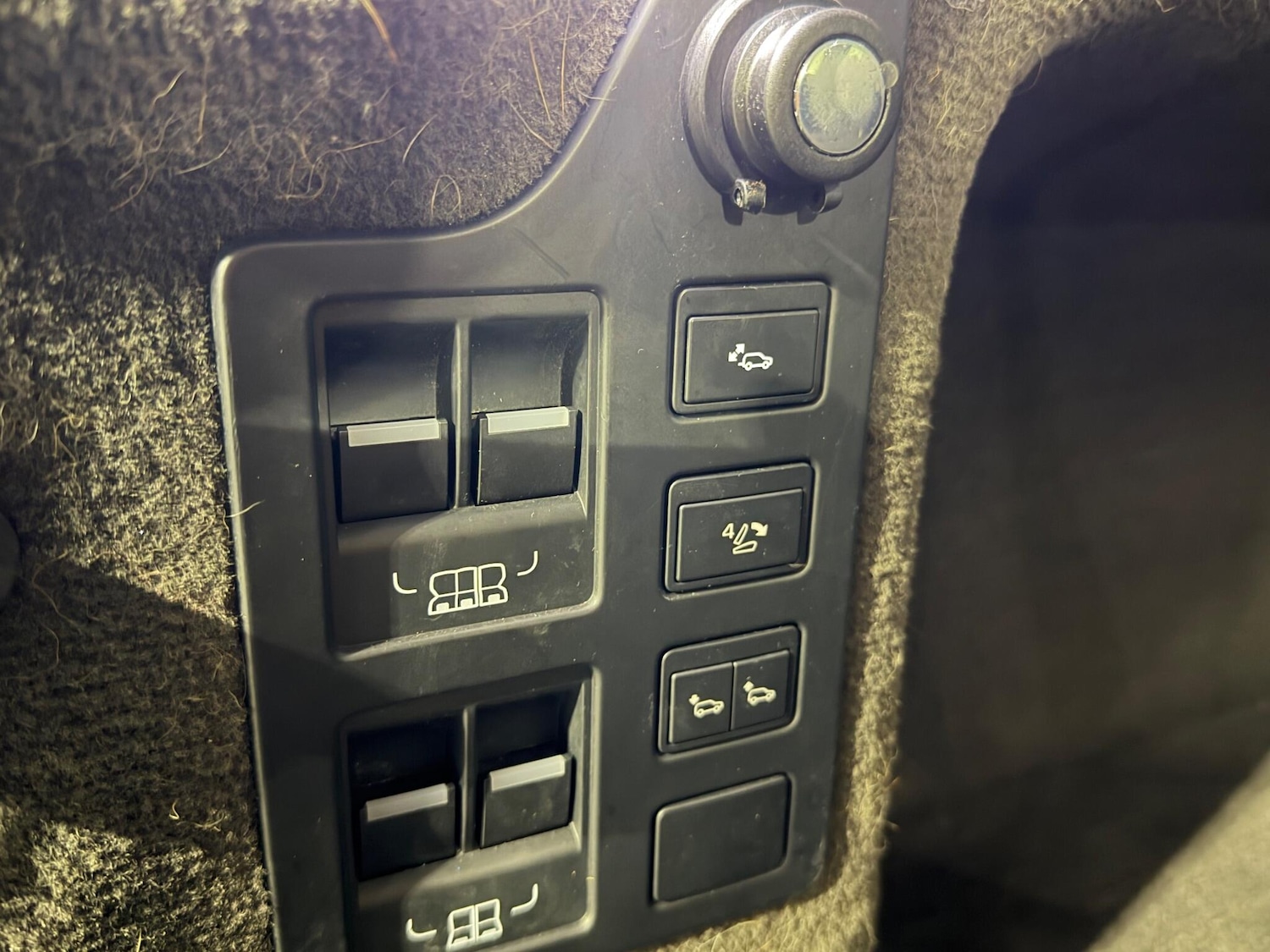 Used Land Rover Discovery 2017 for sale - 77238347: Photo 24