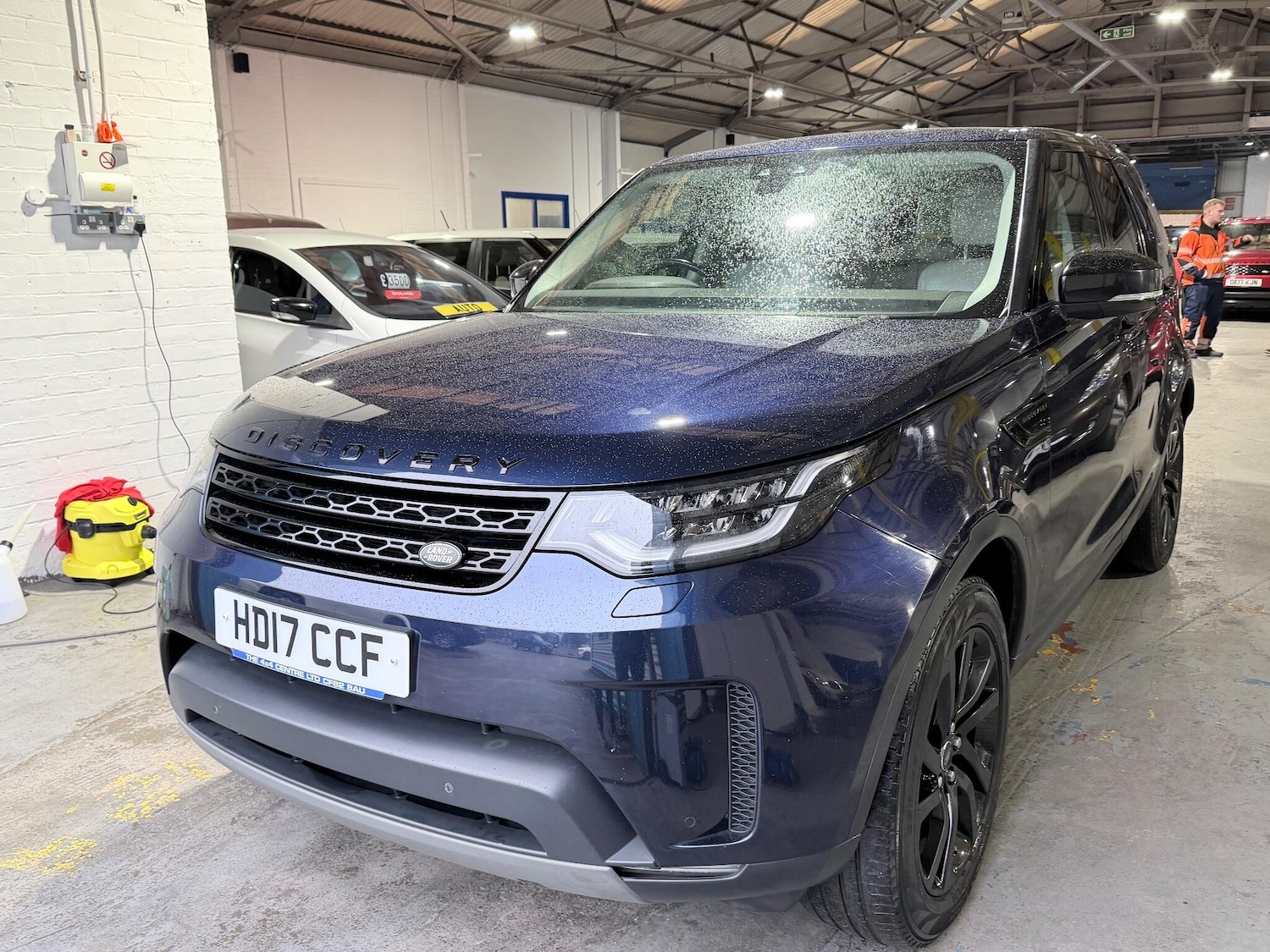 Used Land Rover Discovery 2017 for sale - 77238347: Photo 3