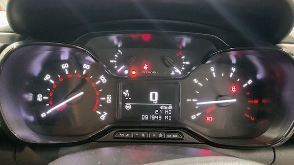 Used Citroen C3 2018 for sale - 76260610: Photo 10