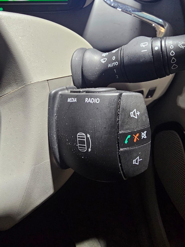 Used Renault Zoe 2019 for sale - 76283117: Photo 19