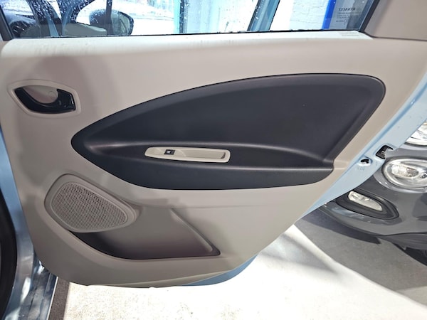 Used Renault Zoe 2019 for sale - 76283117: Photo 22