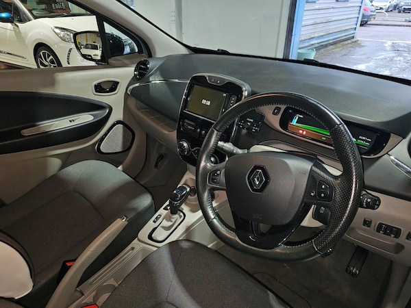 Used Renault Zoe 2019 for sale - 76283117: Photo 23