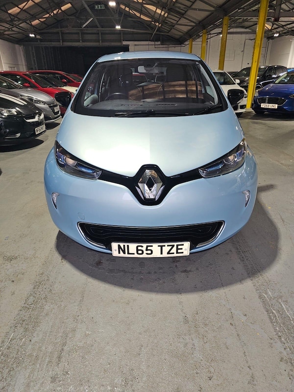 Used Renault Zoe 2019 for sale - 76283117: Photo 2