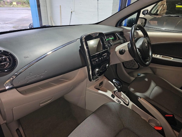 Used Renault Zoe 2019 for sale - 76283117: Photo 35