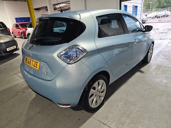 Used Renault Zoe 2019 for sale - 76283117: Photo 4
