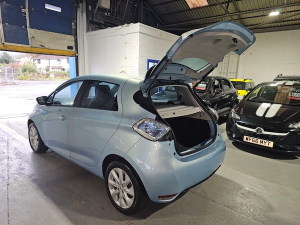 Used Renault Zoe 2019 for sale - 76283117: Photo 5