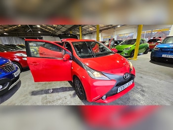 Used Toyota AYGO 2017 for sale - 76666744: Photo