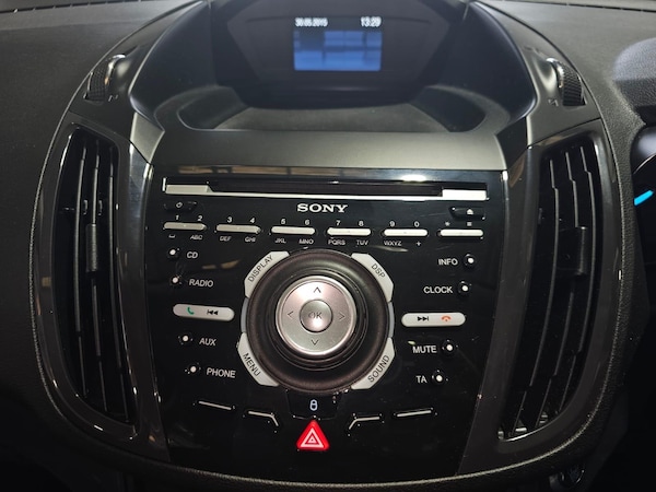 Used Ford Kuga 2015 for sale - 76259703: Photo 22