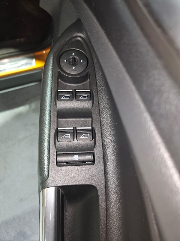 Used Ford Kuga 2015 for sale - 76259703: Photo 23