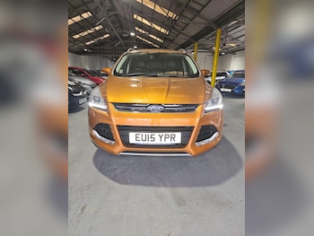Used Ford Kuga 2015 for sale - 76259703: Photo 2