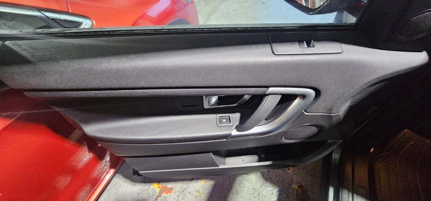 Used Land Rover Discovery Sport 2018 for sale - 76989965: Photo 18