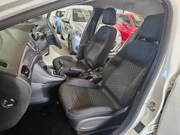 Used Vauxhall Astra 2019 for sale - 76013159: Photo 11