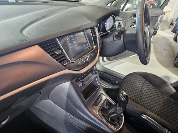 Used Vauxhall Astra 2019 for sale - 76013159: Photo 17