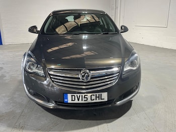 Used Vauxhall Insignia 2015 for sale - 75978565: Photo