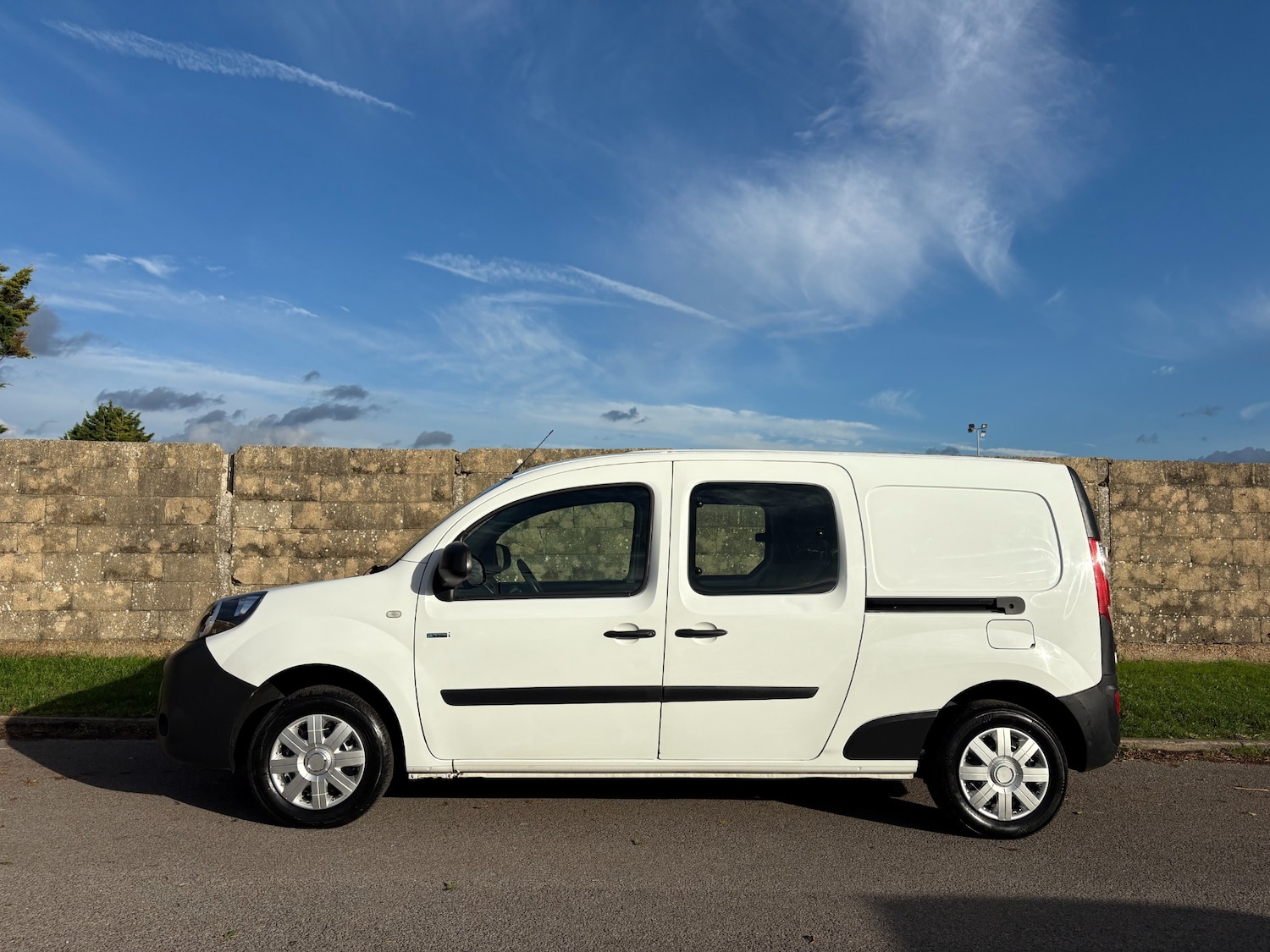 Used Renault Kangoo 2020 for sale - 76366289: Photo 9