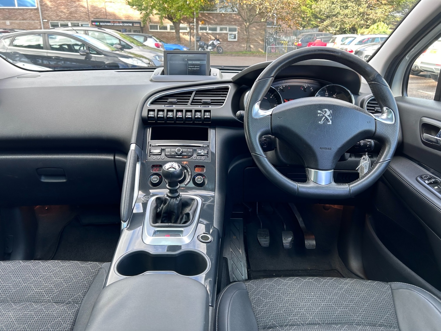 Used Peugeot 3008 2016 for sale - 77136186: Photo 6