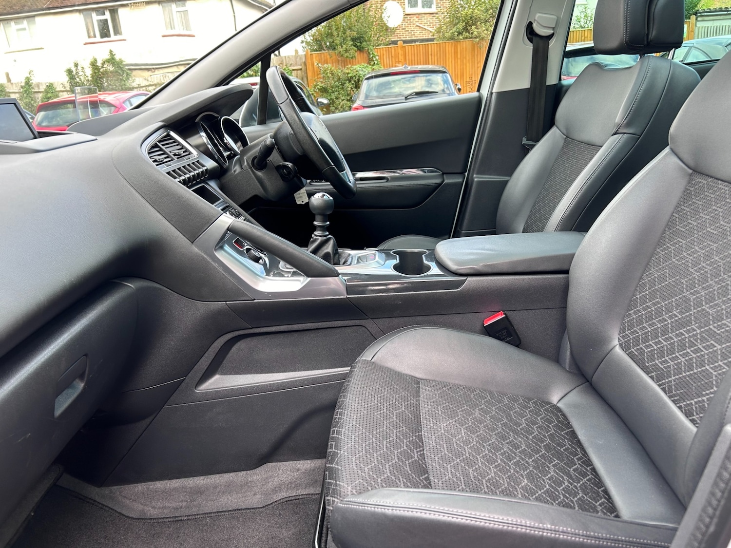 Used Peugeot 3008 2016 for sale - 77136186: Photo 7