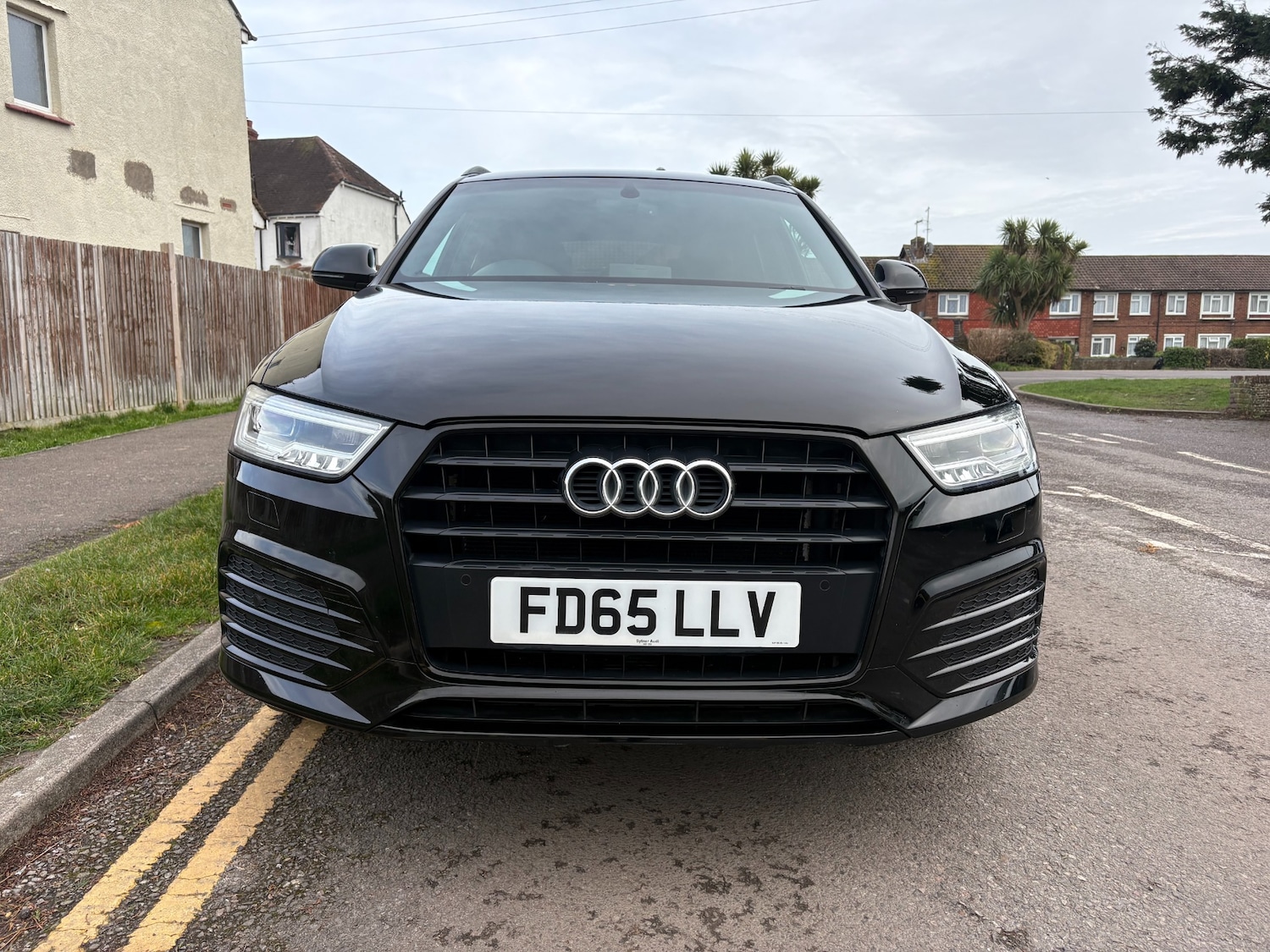 Used Audi Q3 2015 for sale - 77365573: Photo 2