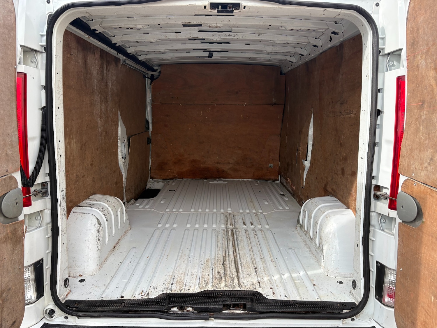 Used Vauxhall Vivaro 2014 for sale - 77702012: Photo 10