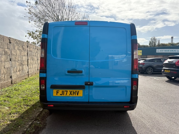 Used Vauxhall Vivaro 2017 for sale - 76182538: Photo 3
