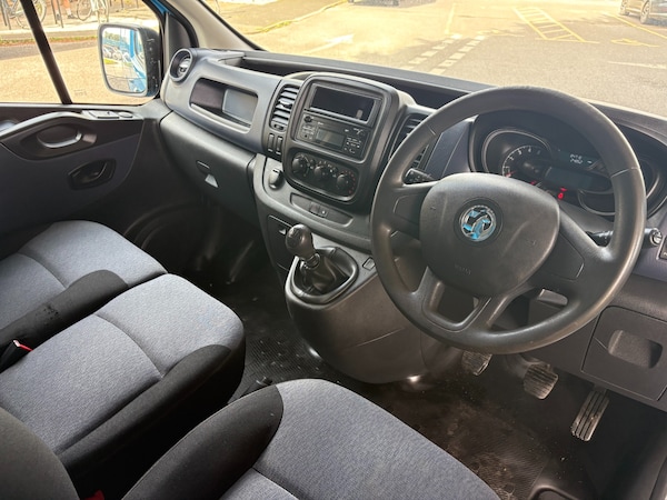 Used Vauxhall Vivaro 2017 for sale - 76182538: Photo 6