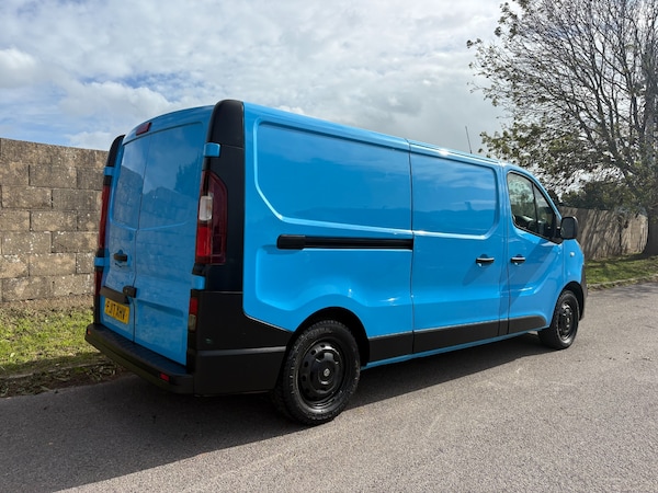 Used Vauxhall Vivaro 2017 for sale - 76182538: Photo 9