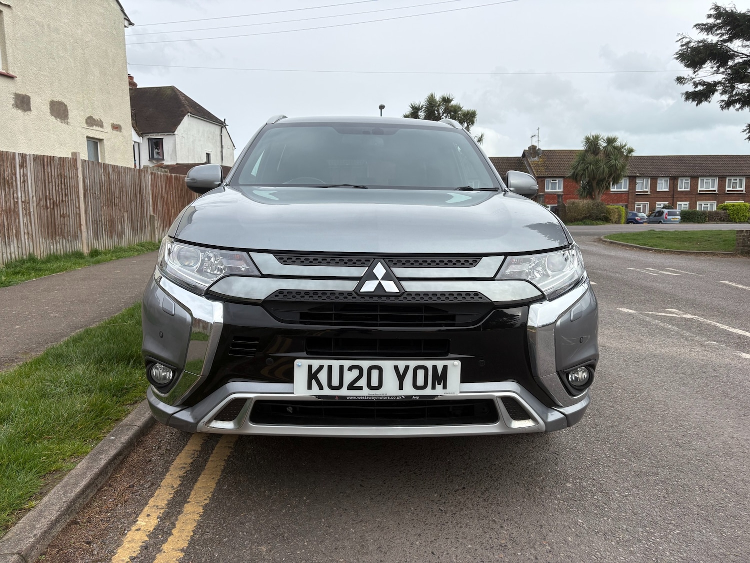 Used Mitsubishi Outlander 2020 for sale - 77877656: Photo 2