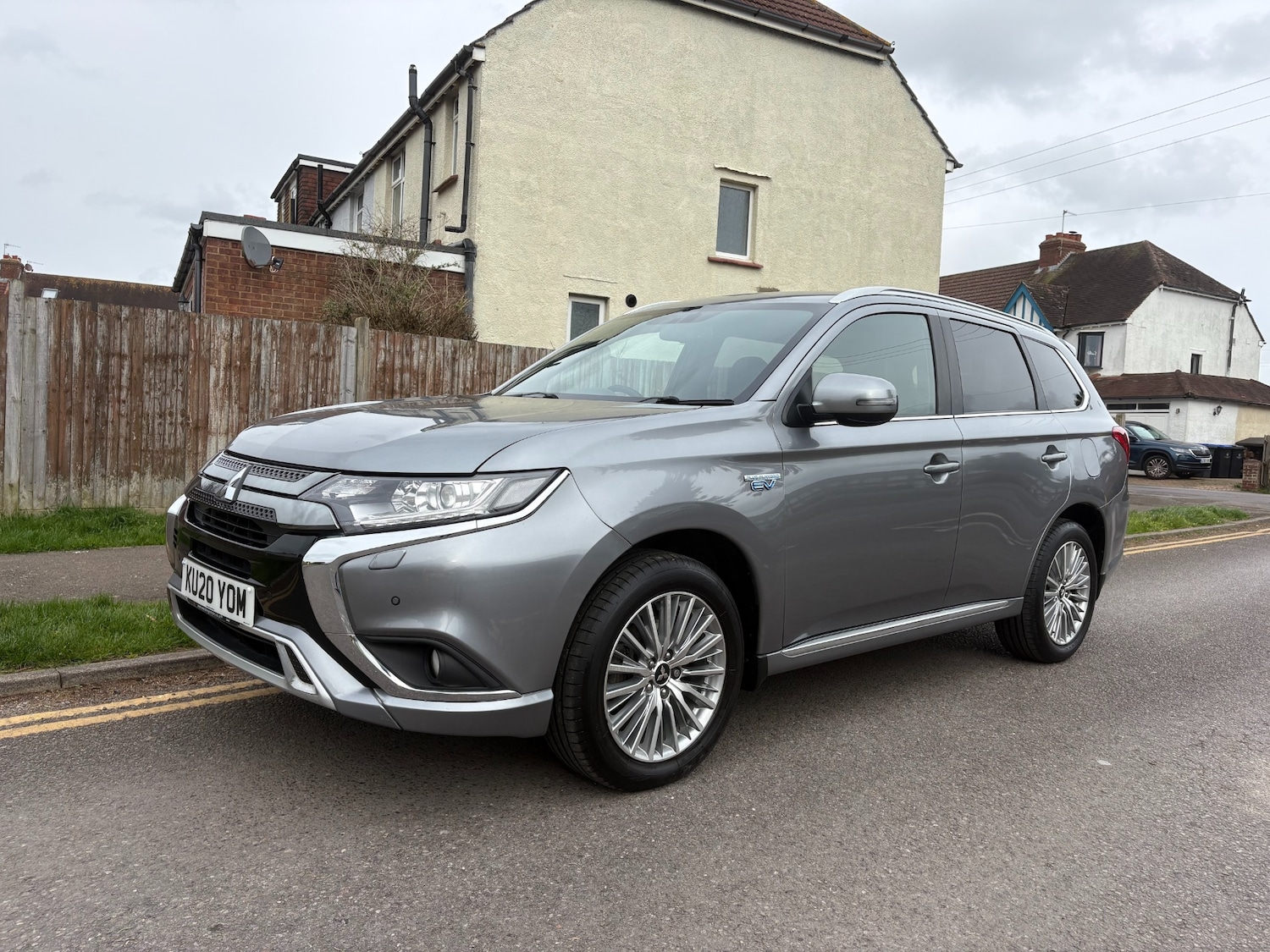 Used Mitsubishi Outlander 2020 for sale - 77877656: Photo 4