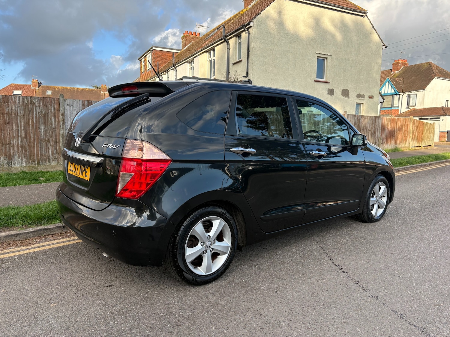 Used Honda FR-V 2007 for sale - 77715861: Photo 10