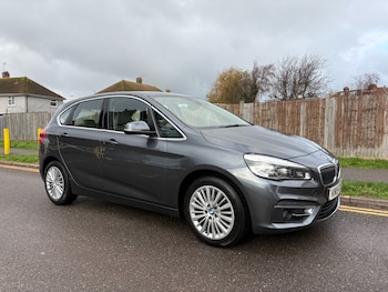 2015 (15) - 220d Luxury Auto 2015-15 5-Door