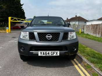 Used Nissan Navara 2015 for sale - 74911667: Photo