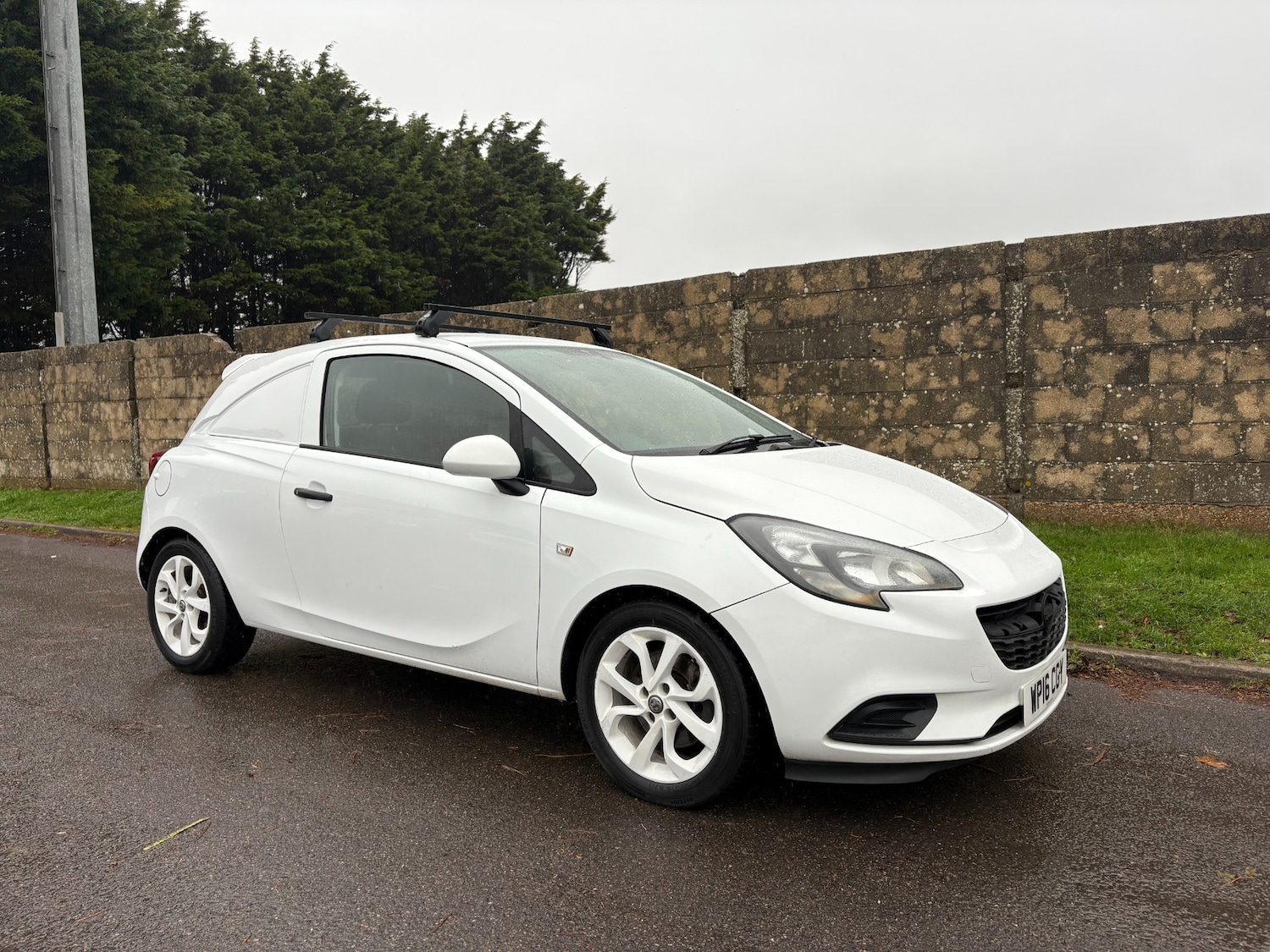 Used Vauxhall Corsa 2016 for sale - 76401994: Photo 1
