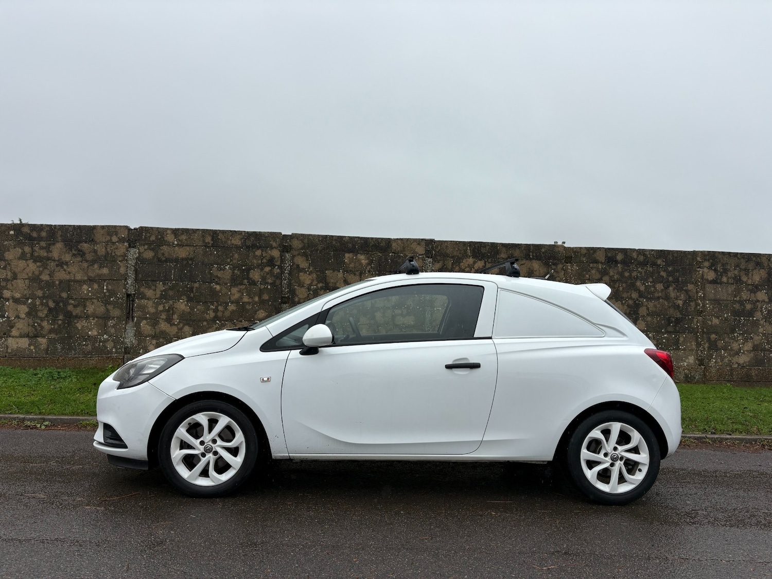 Used Vauxhall Corsa 2016 for sale - 76401994: Photo 11