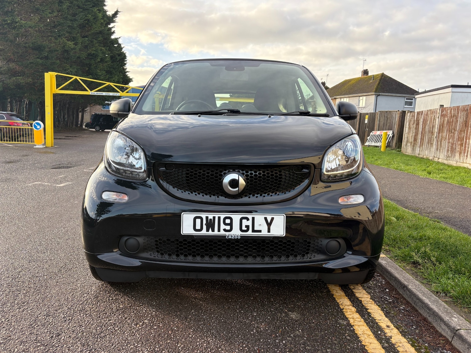 Used smart fortwo 2019 for sale - 76809345: Photo 2