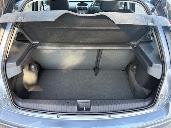 Used Vauxhall Corsa 2005 for sale - 76114674: Photo 14