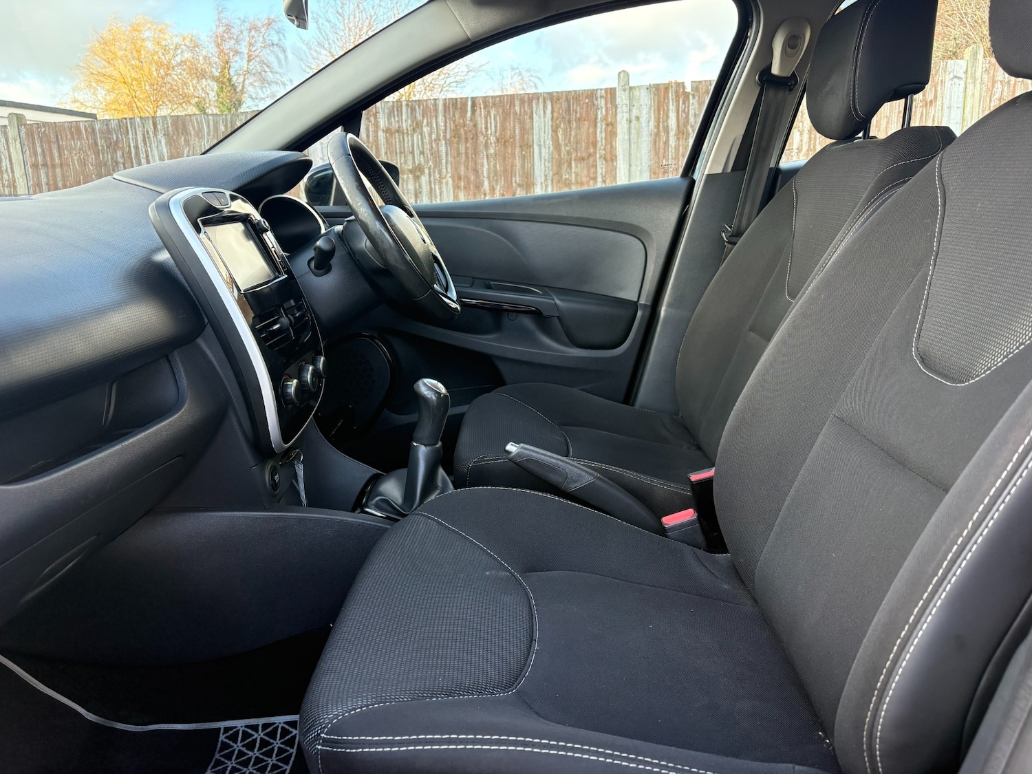 Used Renault Clio 2016 for sale - 77715460: Photo 7