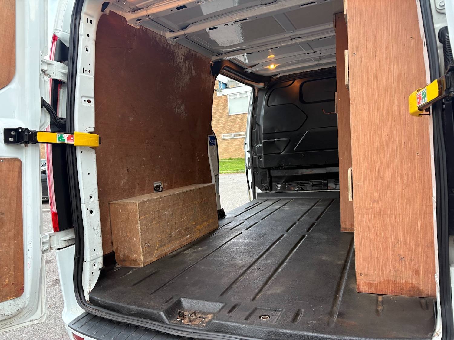 Used Ford Transit Custom 2018 for sale - 76908191: Photo 11