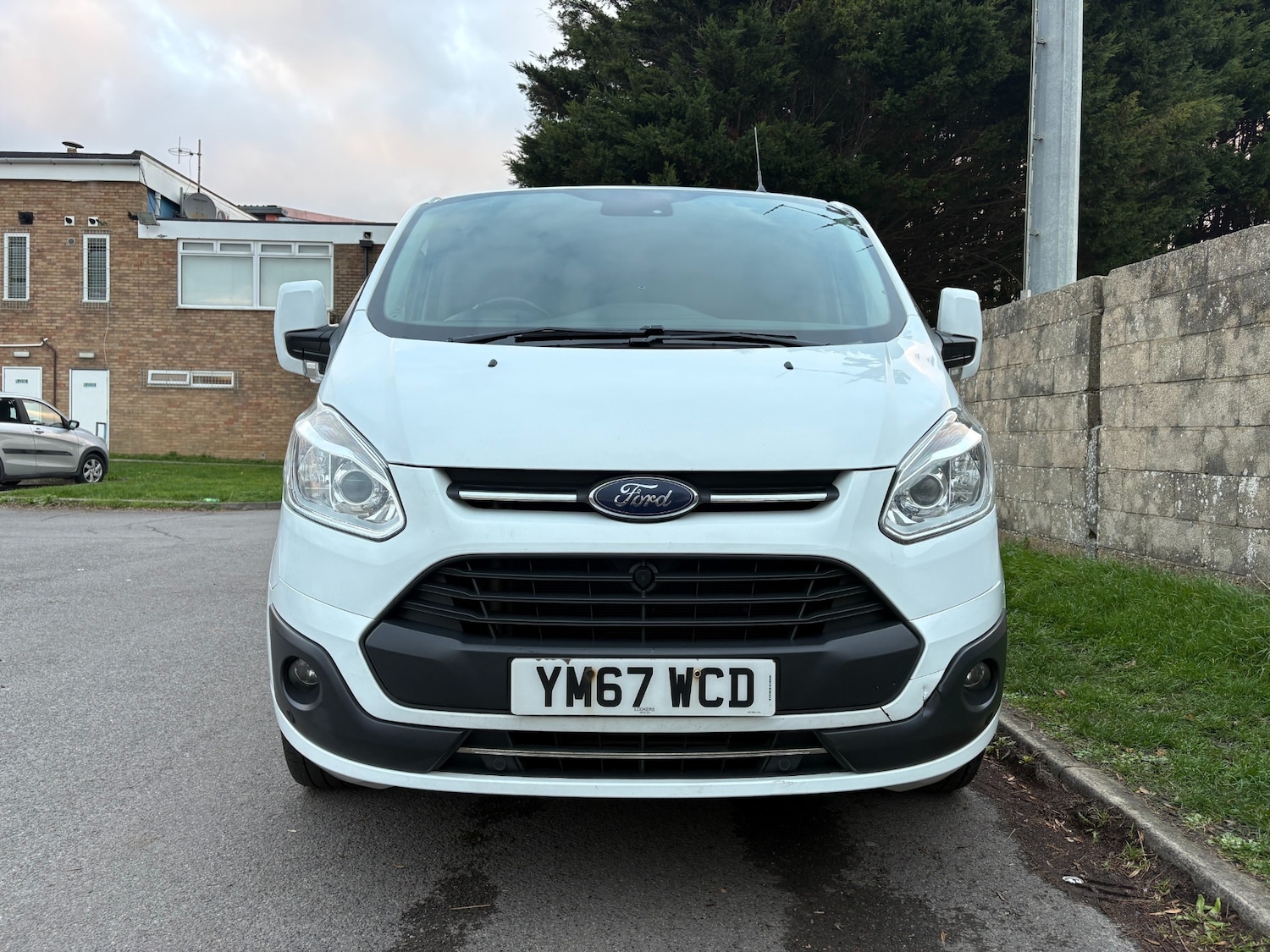 Used Ford Transit Custom 2018 for sale - 76908191: Photo 2