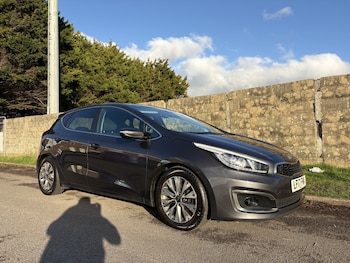 Used Kia Ceed 2017 for sale - 77271592: Photo