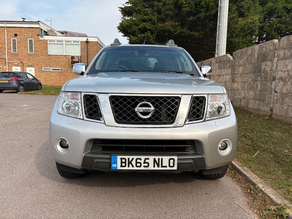 Used Nissan Navara 2015 for sale - 76143212: Photo 2
