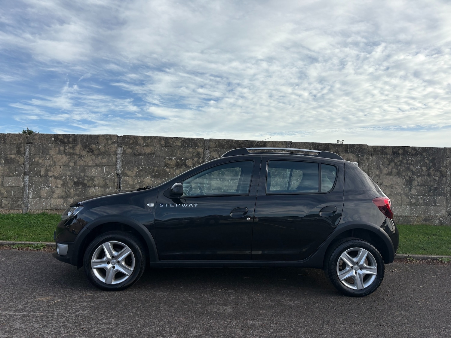 Used Dacia Sandero Stepway 2013 for sale - 76566235: Photo 11