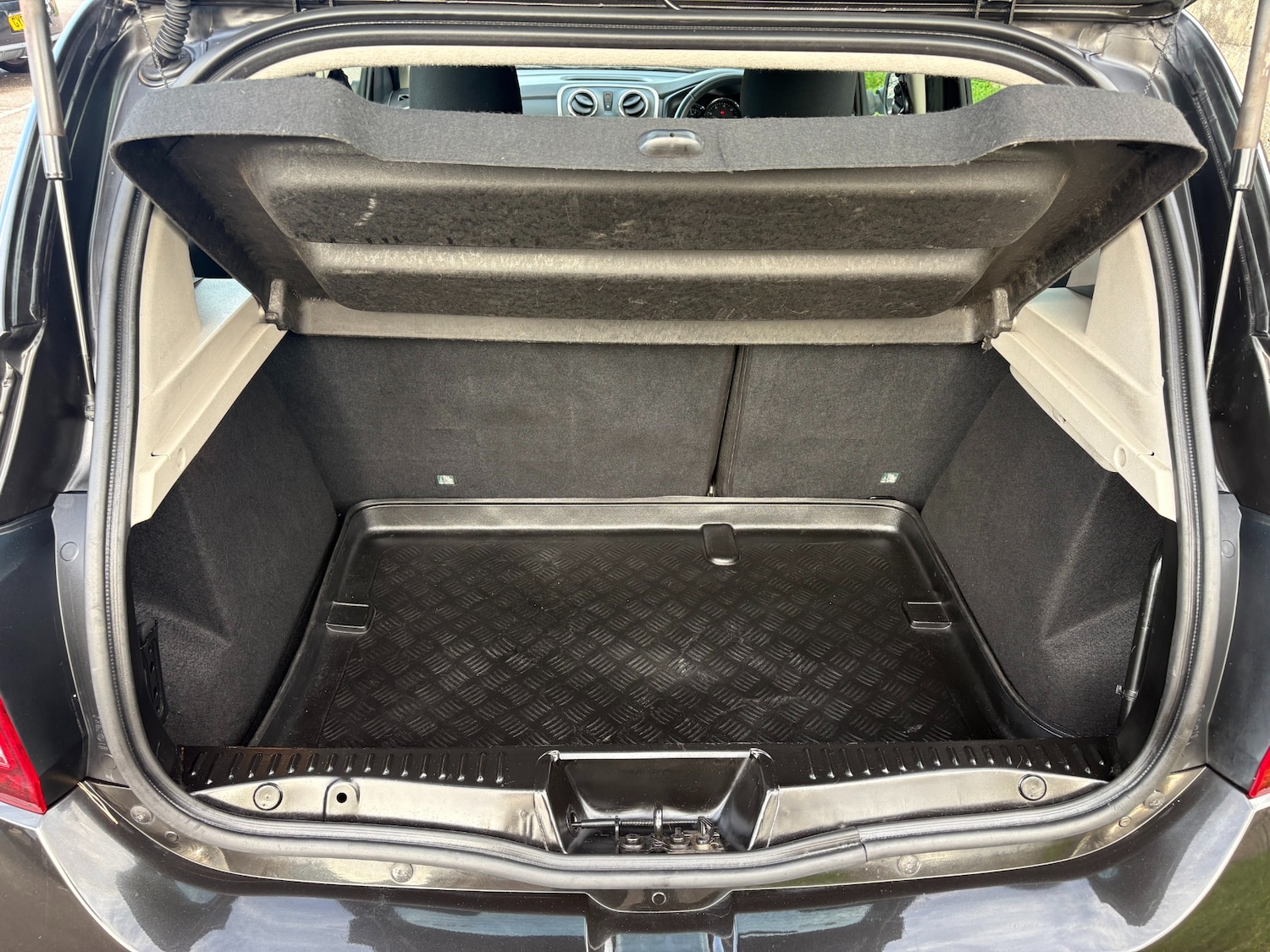 Used Dacia Sandero Stepway 2013 for sale - 76566235: Photo 14