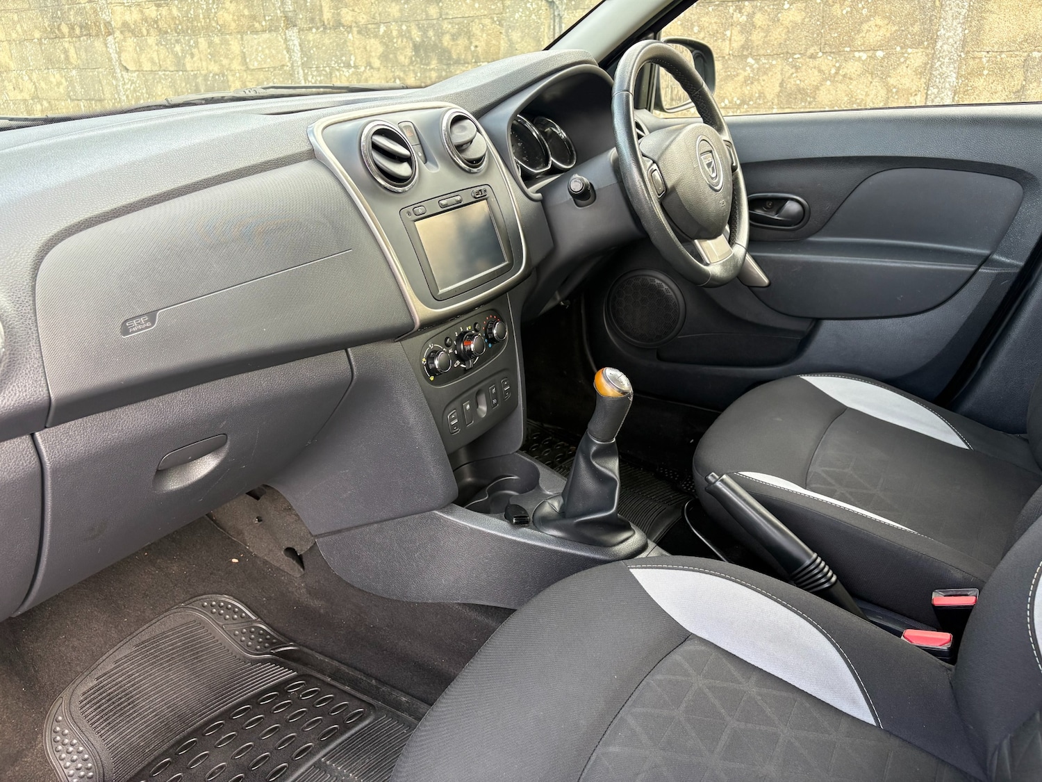 Used Dacia Sandero Stepway 2013 for sale - 76566235: Photo 8