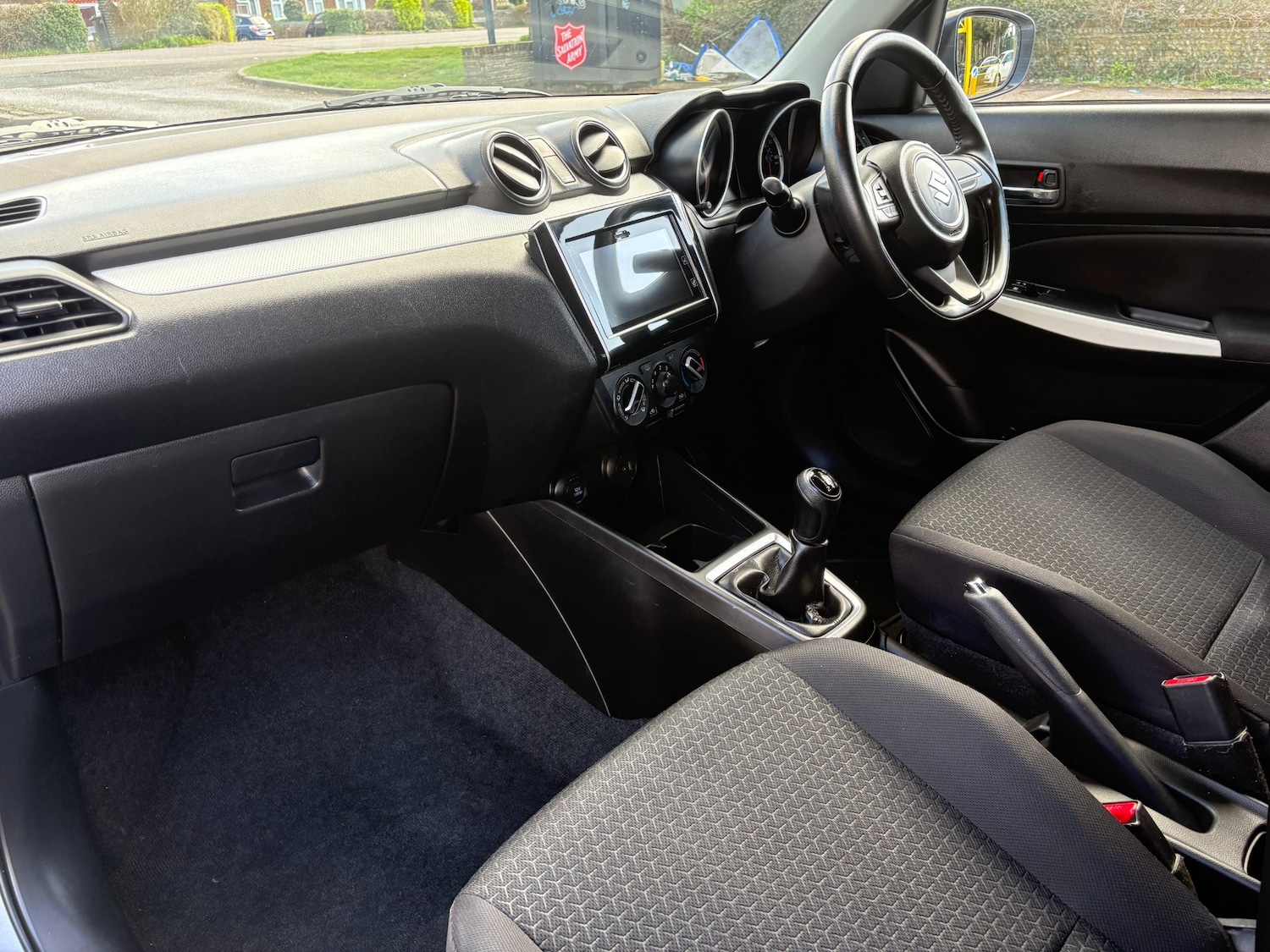 Used Suzuki Swift 2018 for sale - 77832058: Photo 8