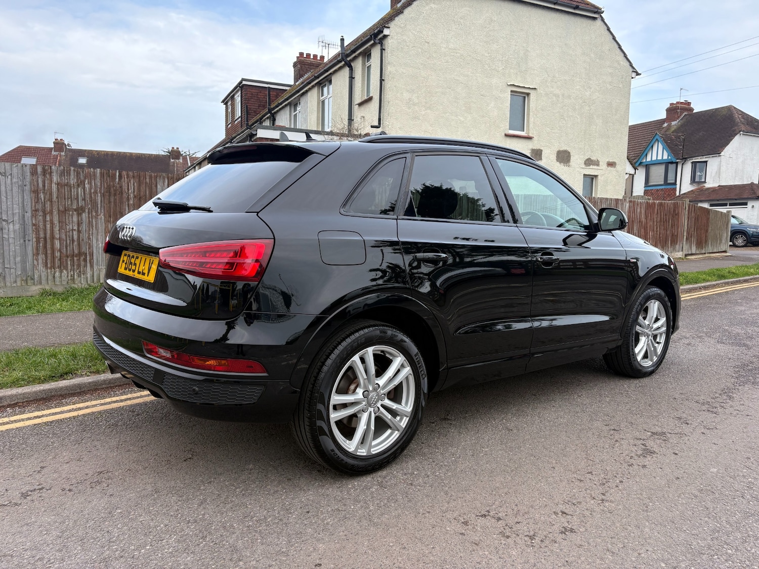 Used Audi Q3 2015 for sale - 78014813: Photo 10