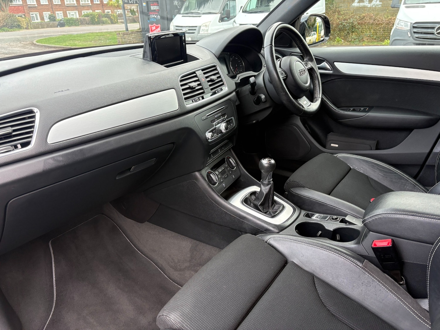 Used Audi Q3 2015 for sale - 78014813: Photo 8