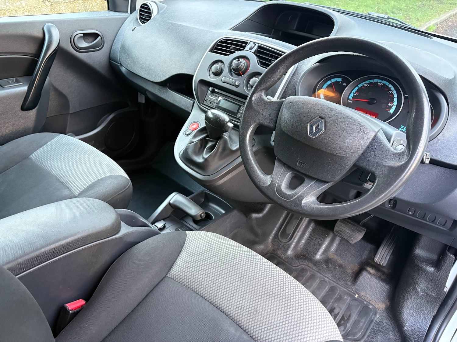 Used Renault Kangoo 2021 for sale - 76542823: Photo 6