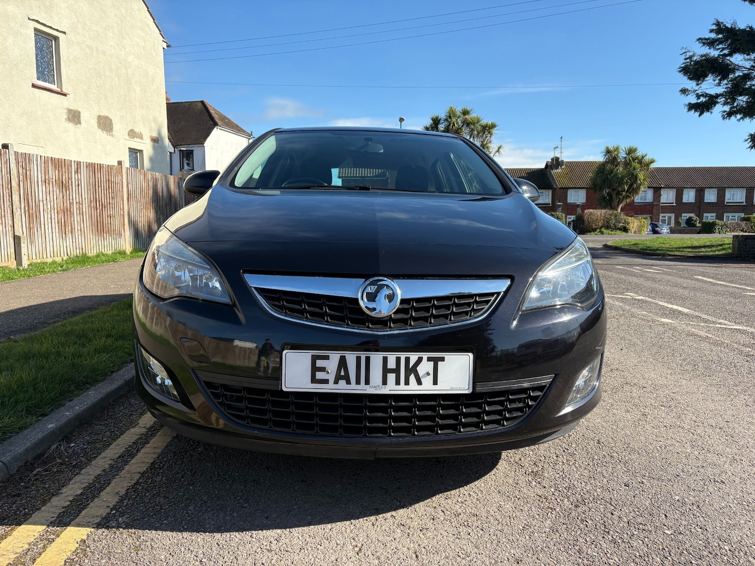 Used Vauxhall Astra 2011 for sale - 77701892: Photo 2