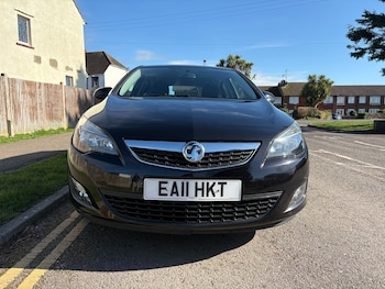 Used Vauxhall Astra 2011 for sale - 77701892: Photo